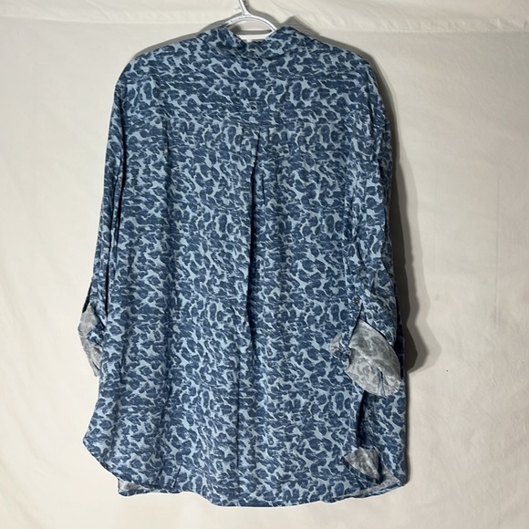 NWOT Calvin Klein Jeans Blue Animal Boyfriend Button Up Shirt Long Sleeve 2X - Picture 7 of 7